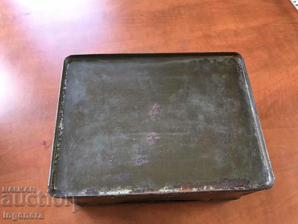 Delivery of BOX METAL STAMP ANTIQUE Delivery of BOX METAL STAMP ANTIQUE