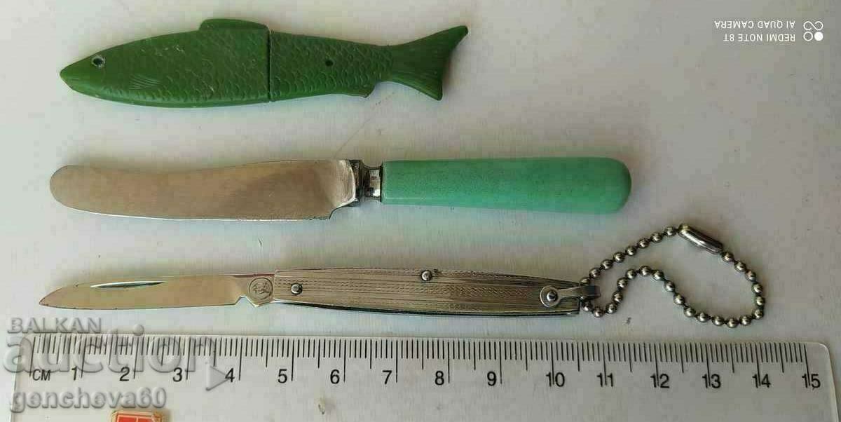 Lot of old Russian pocket knives and coral - 6 Lot of old Russian pocket knives and coral - 6