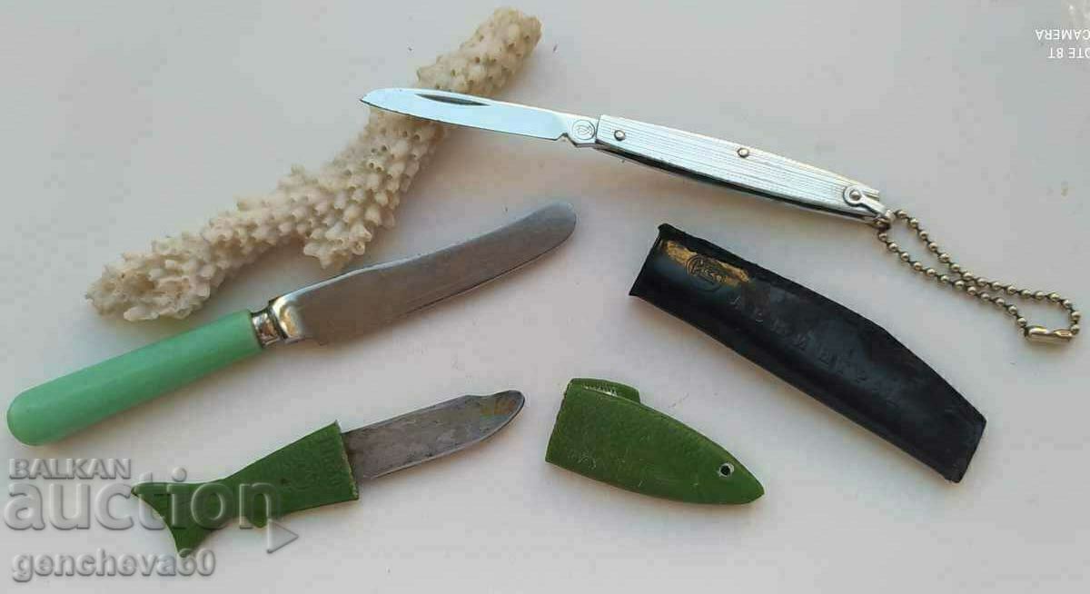 Lot of old Russian pocket knives and coral Lot of old Russian pocket knives and coral