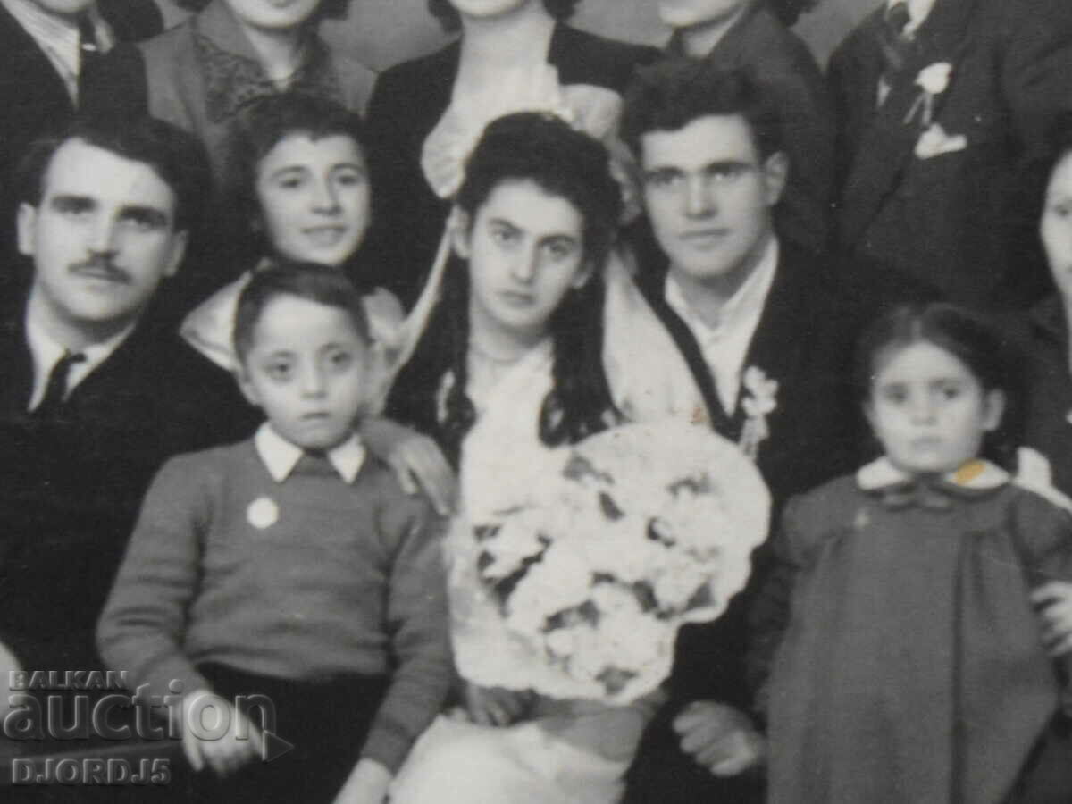 Παλιά καρτ ποστάλ, φωτογραφία, Ruse 17. 05. 1953 με τιμή 2.00 BGN | € 1.02 Παλιά καρτ ποστάλ, φωτογραφία, Ruse 17. 05. 1953 με τιμή 2.00 BGN | € 1.02