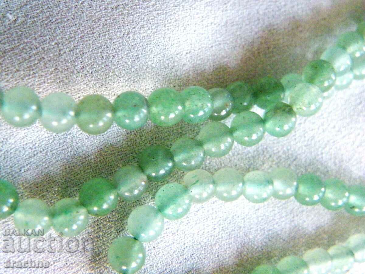 Auction  African emerald necklace, Zambia