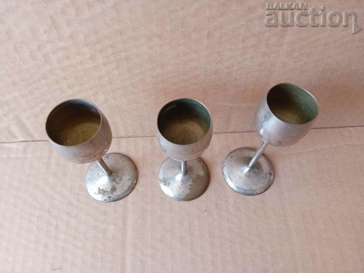 Auction liquor glasses 20s 30s retro vintage Auction liquor glasses 20s 30s retro vintage