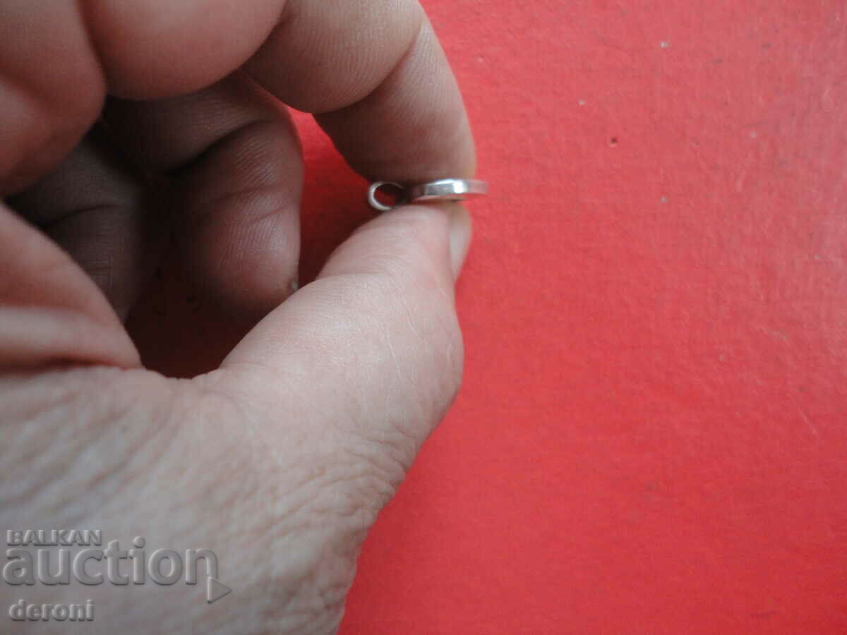 Delivery of Silver locket heart pendant with stones 2