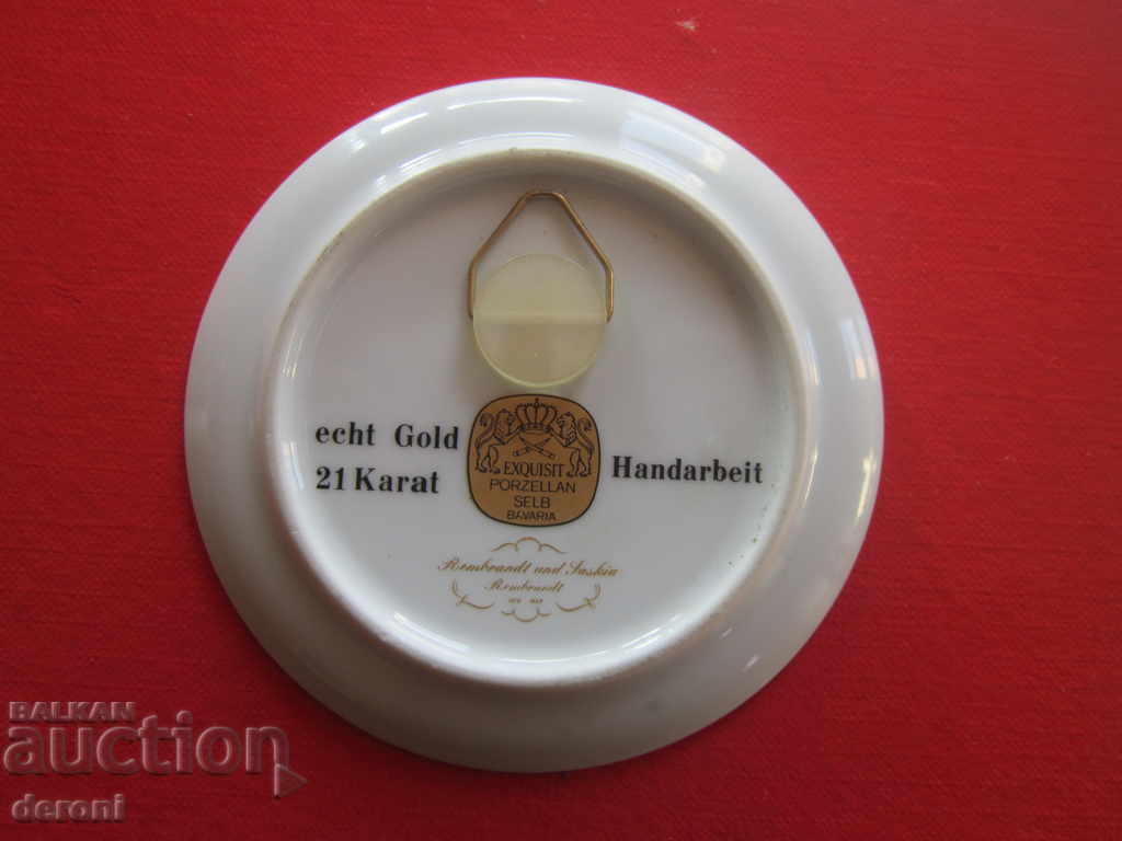 Delivery of A unique Rembrandt gilt porcelain panel painting Delivery of A unique Rembrandt gilt porcelain panel painting