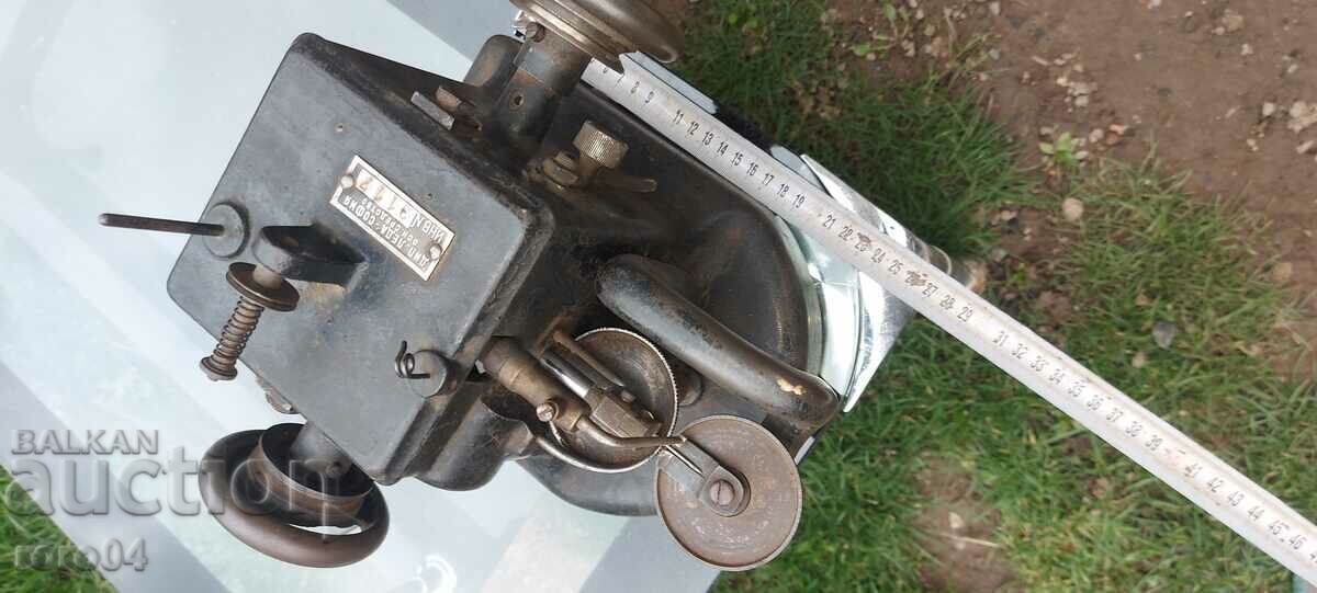 SEWING MACHINE - WORKING SEWING MACHINE - WORKING