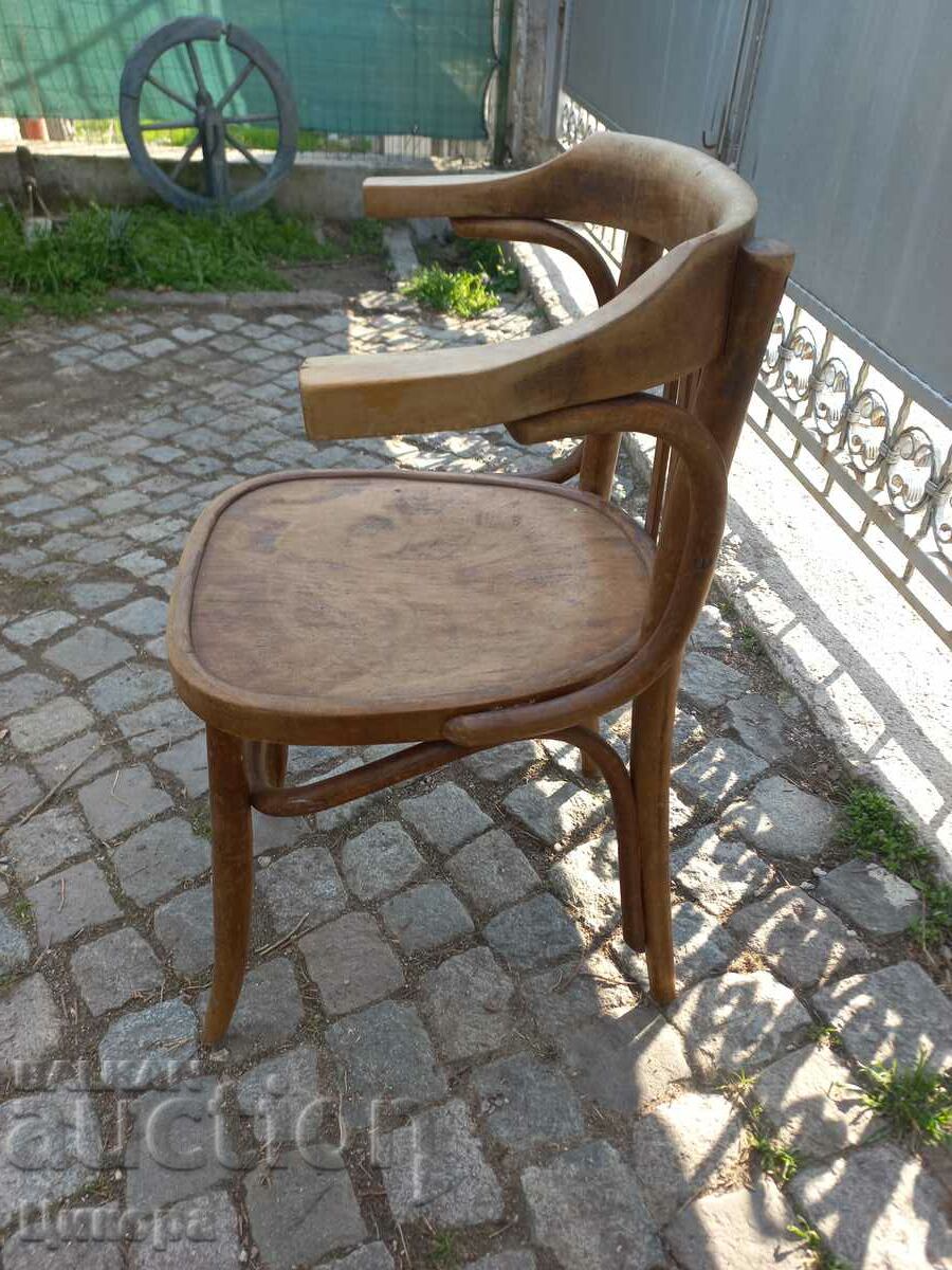 OLD VIENNA CHAIR with price 100.00 BGN | € 51.13 OLD VIENNA CHAIR with price 100.00 BGN | € 51.13