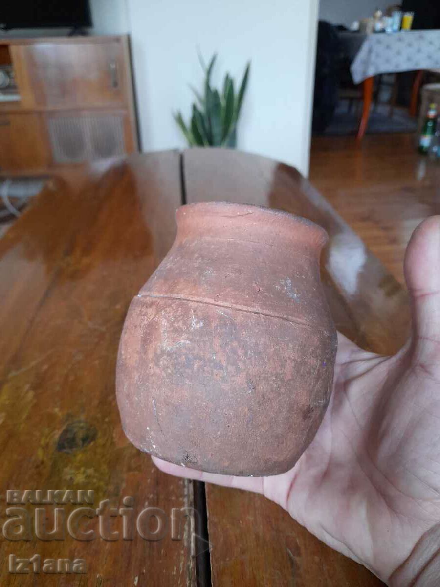 Antique ceramic pot with price 22.00 BGN | € 11.25 Antique ceramic pot with price 22.00 BGN | € 11.25