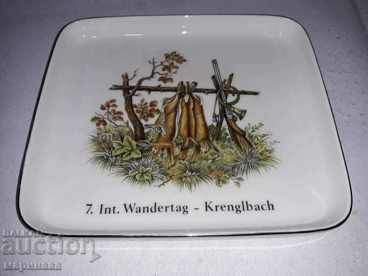 PLATEAU. PORCELAIN. AUSTRIA. The 60s with price 12.00 BGN | € 6.14 PLATEAU. PORCELAIN. AUSTRIA. The 60s with price 12.00 BGN | € 6.14