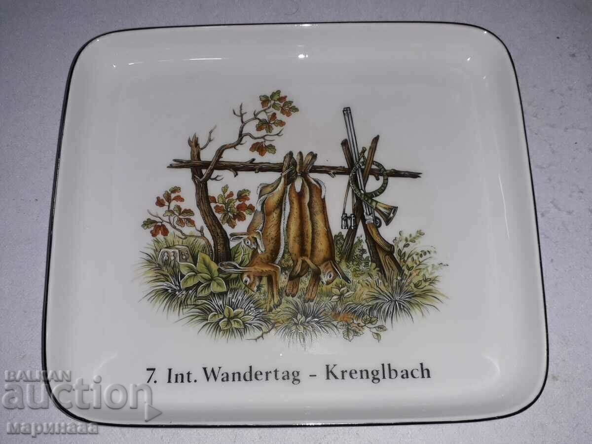 PLATEAU. PORCELAIN. AUSTRIA. The 60s PLATEAU. PORCELAIN. AUSTRIA. The 60s