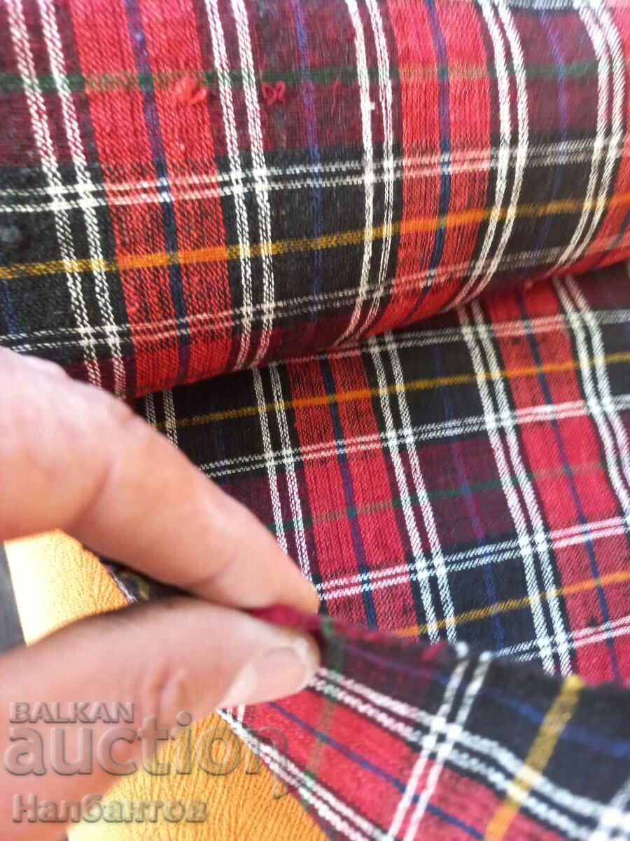 Delivery of OLD THIN WOOL FABRIC WEAR Delivery of OLD THIN WOOL FABRIC WEAR