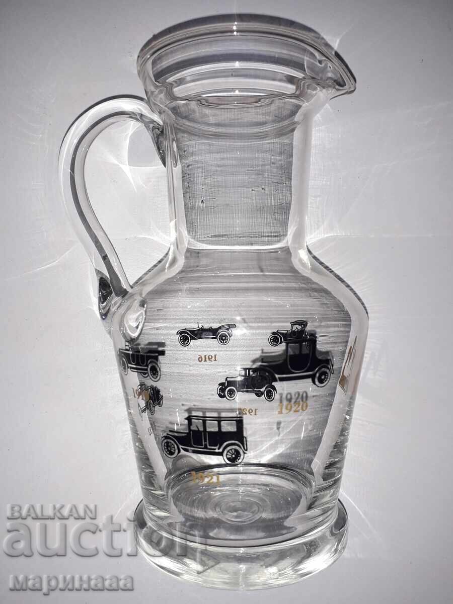 VASOA ANIVERSARE "GENERAL MOTORS". Anii 60 cu preț 8.00 BGN | € 4.09