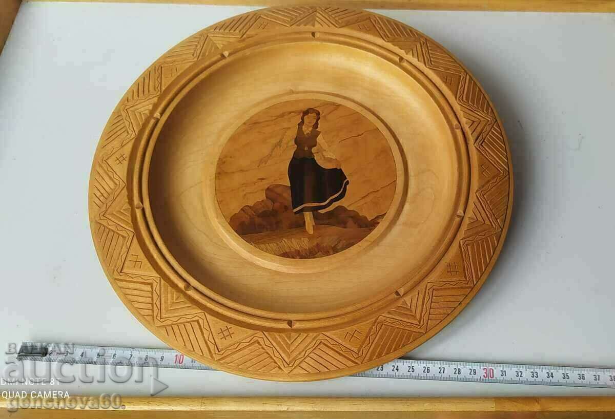 Farfurie din lemn, intarsie pentru decorațiune