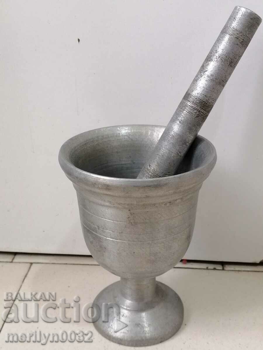 Old white metal mortar, pestle, mortar with price 43.00 BGN | € 21.99 Old white metal mortar, pestle, mortar with price 43.00 BGN | € 21.99