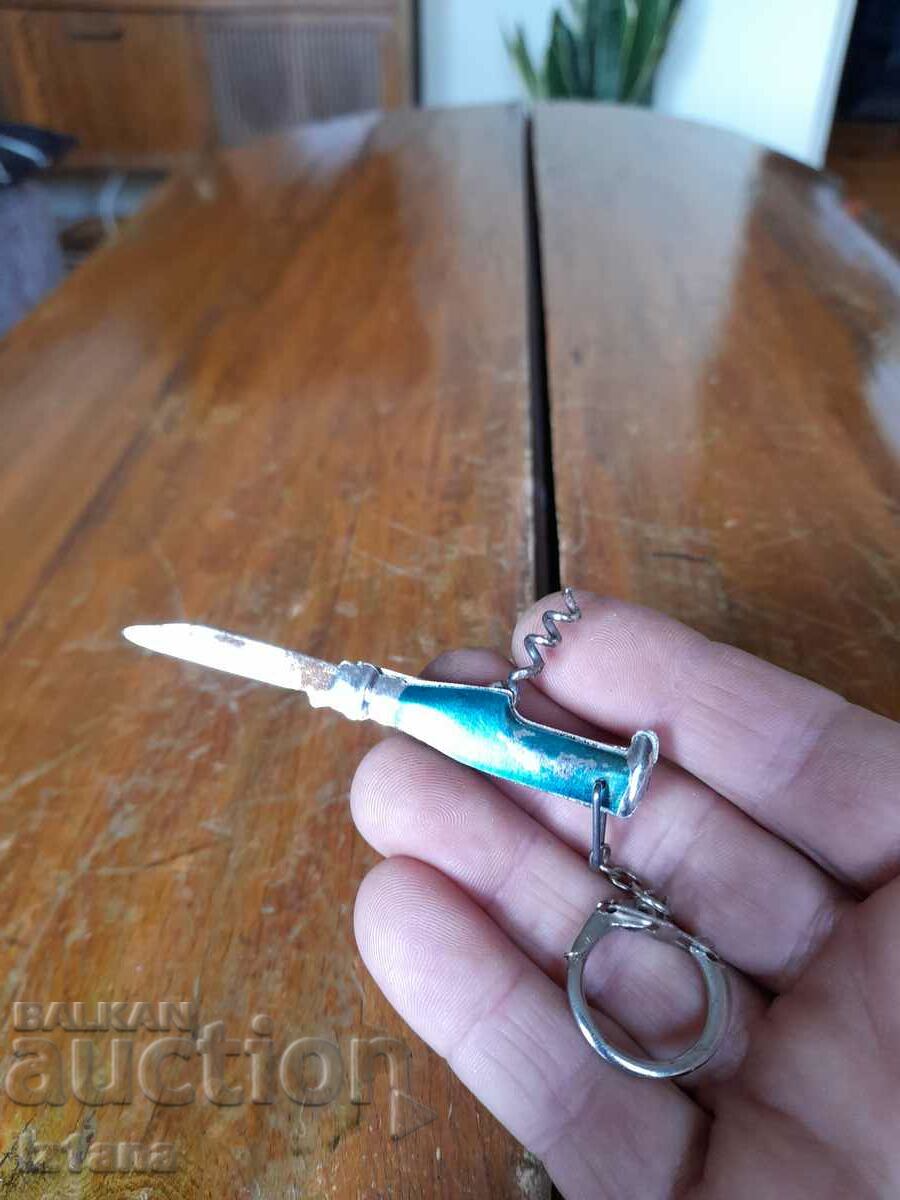 Delivery of Old key chain Leg Delivery of Old key chain Leg