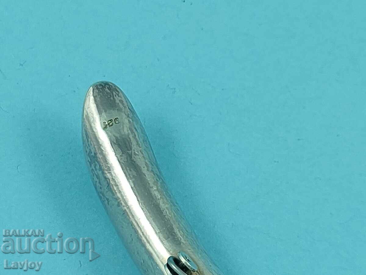 Delivery of 925 silver brooch