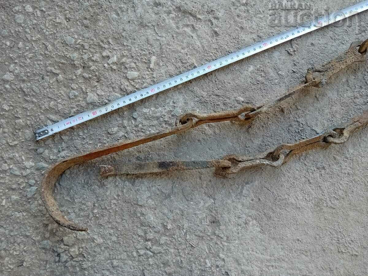 Παράδοση Παλιά αλυσίδα από σφυρήλατο σίδερο με γάντζο, δαχτυλίδι εστίας