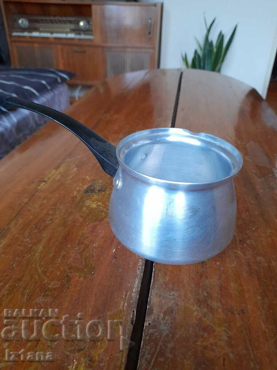 Auction Old aluminum stove Auction Old aluminum stove