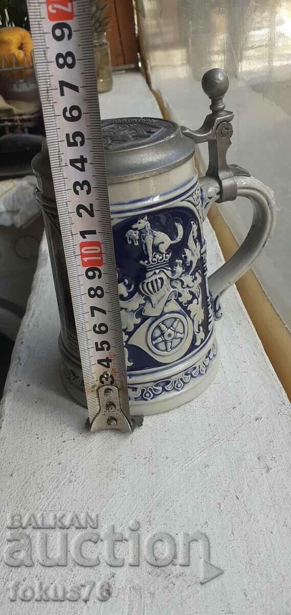 Collectible German beer mug with lid marked - 7