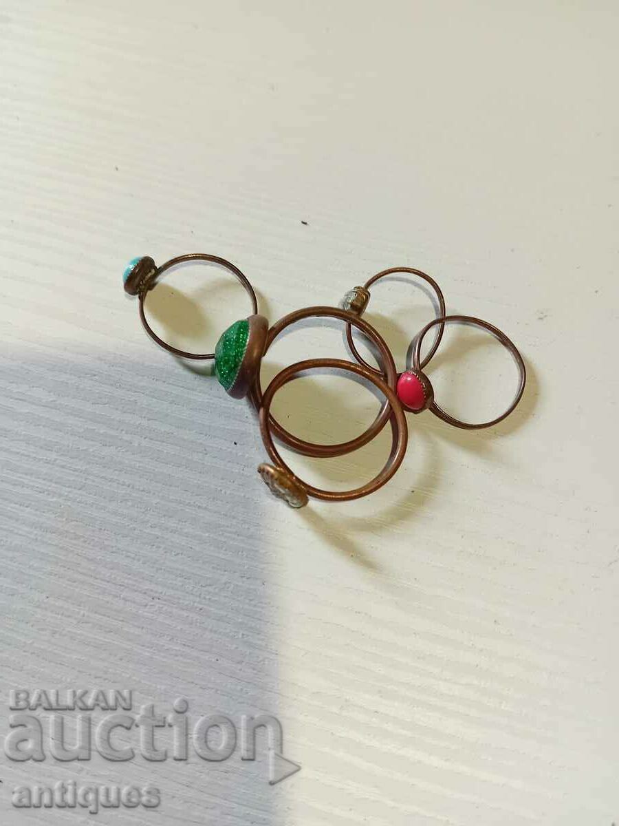 Delivery of Vintage rings Delivery of Vintage rings