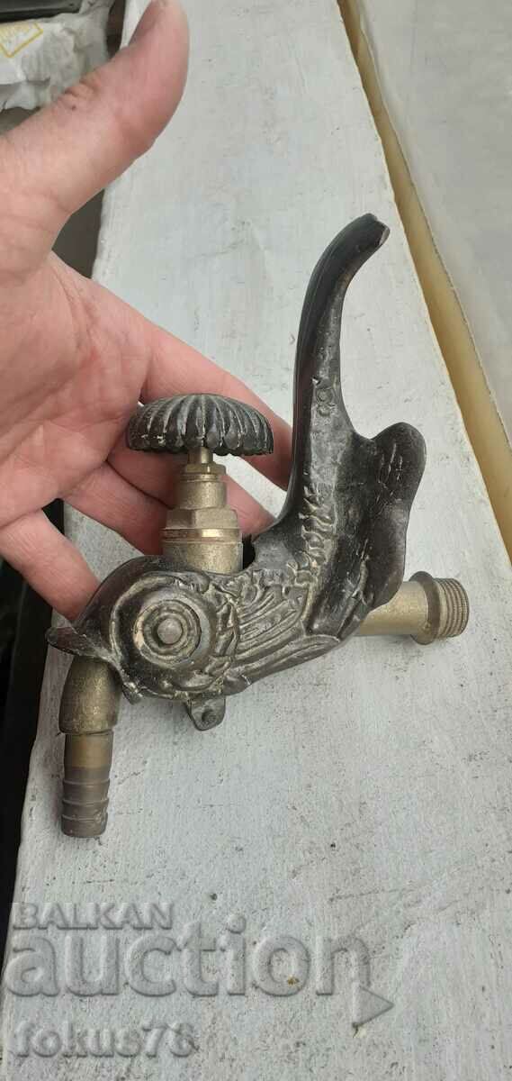 Auction  Amazing bronze faucet