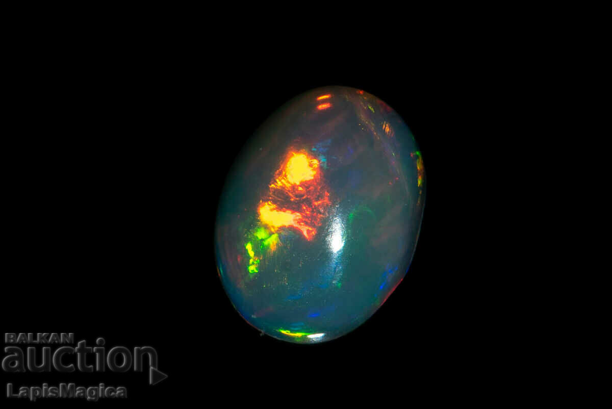 Opal etiopian 1,85 ct Cabochon oval #12