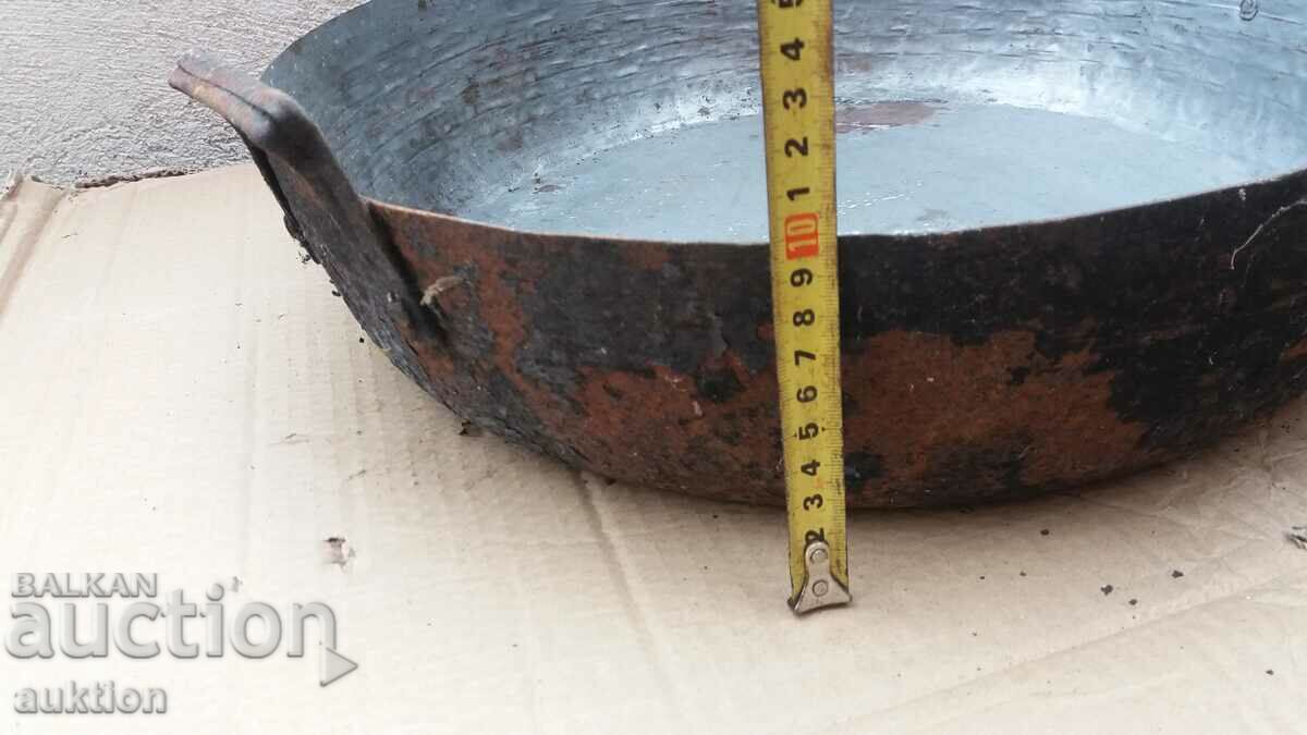 OLD SOLID METAL TRAY FOR LAMB, LUTENICE, ETC. - 6 OLD SOLID METAL TRAY FOR LAMB, LUTENICE, ETC. - 6