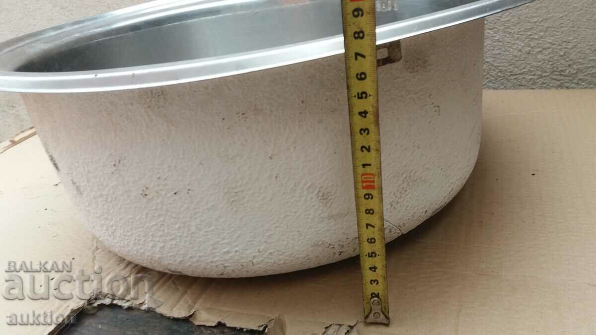 STAINLESS STEEL SINK - 5 STAINLESS STEEL SINK - 5