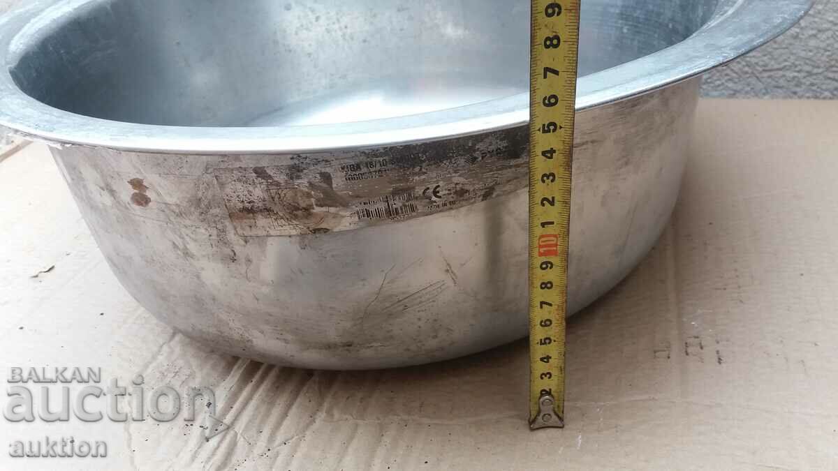 STAINLESS STEEL SINK - 6 STAINLESS STEEL SINK - 6