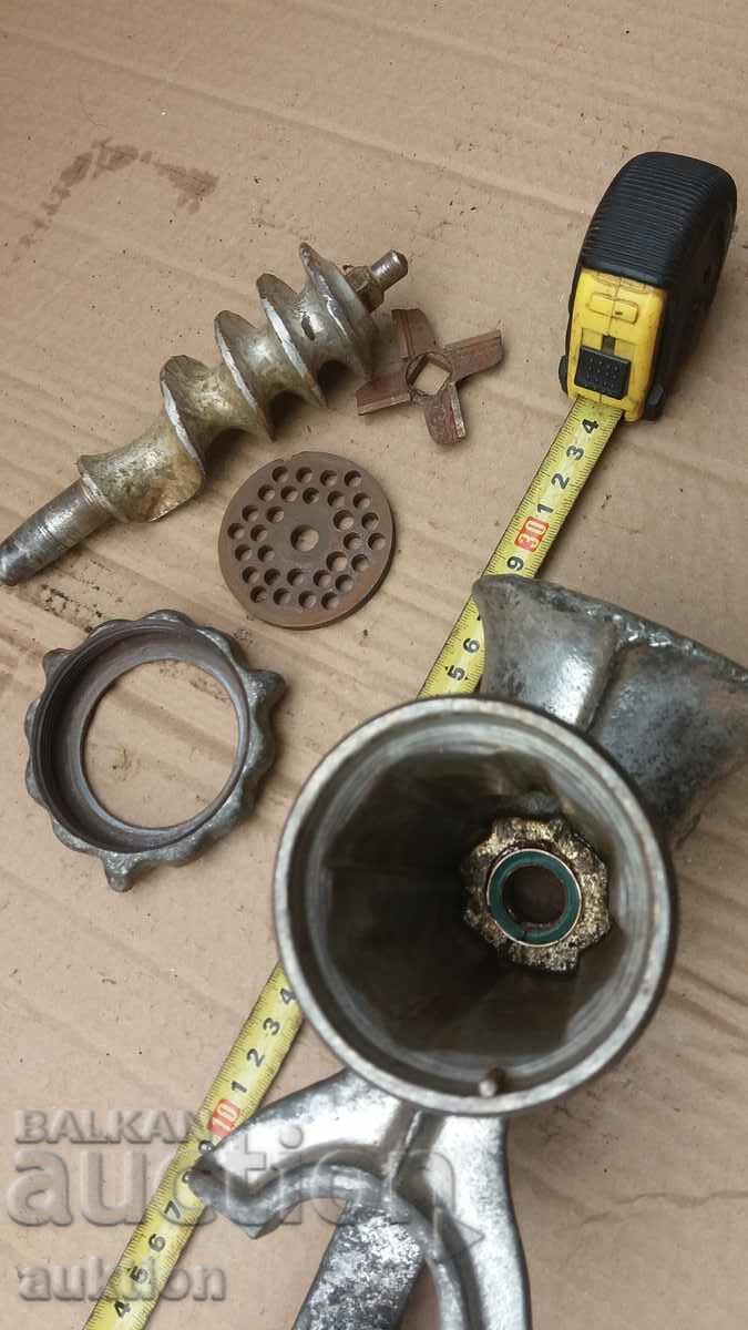 MASSIVE SOC, MEAT GRINDER - 7 MASSIVE SOC, MEAT GRINDER - 7