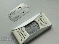 razor blades -GILLETTE metal box/container