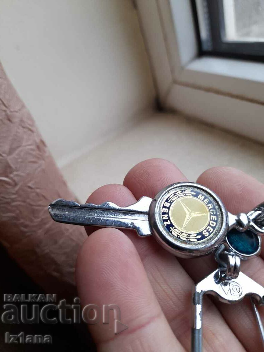 Доставка на Стар ключодържател Мерцедес,Mercedes Доставка на Стар ключодържател Мерцедес,Mercedes