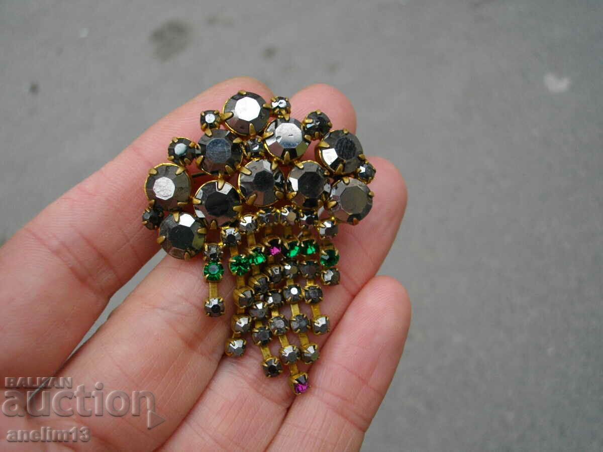 OLD BROOCH - 5 OLD BROOCH - 5