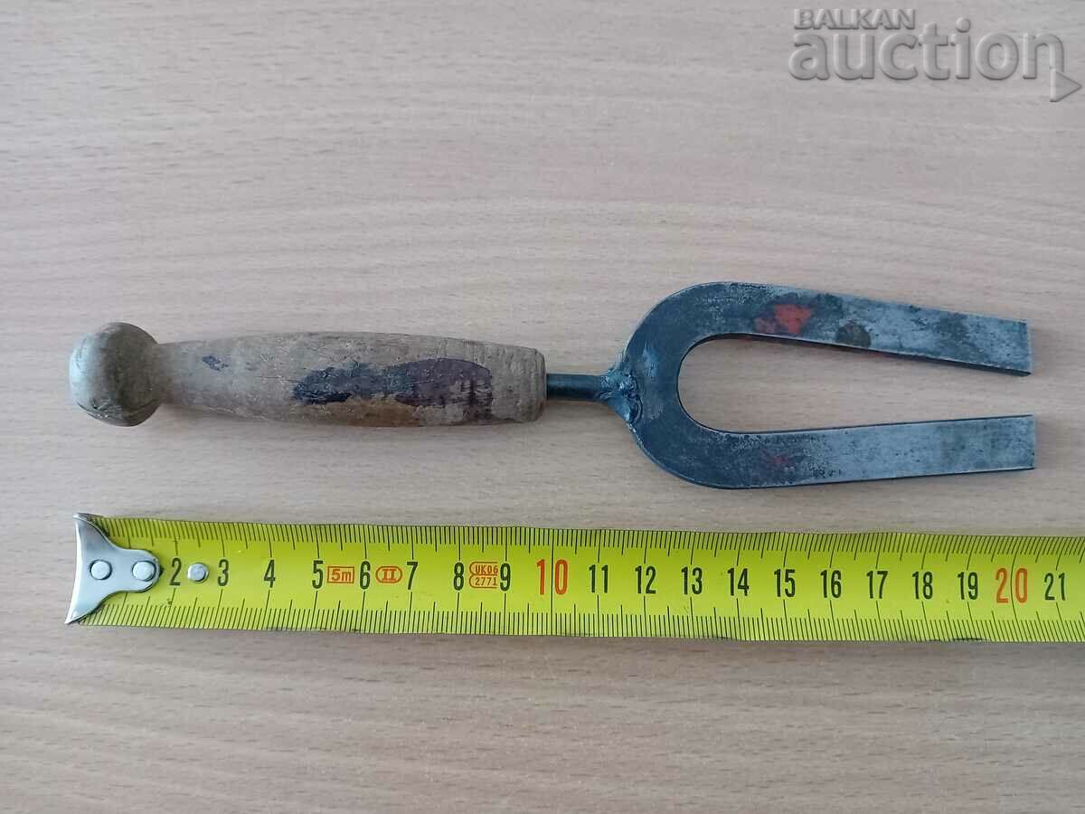 an old ptimitive tuning fork - 5