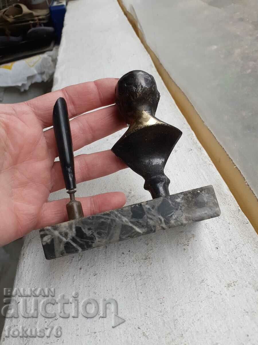 Auction  Small bronze bust - inkstand, figure, statuette
