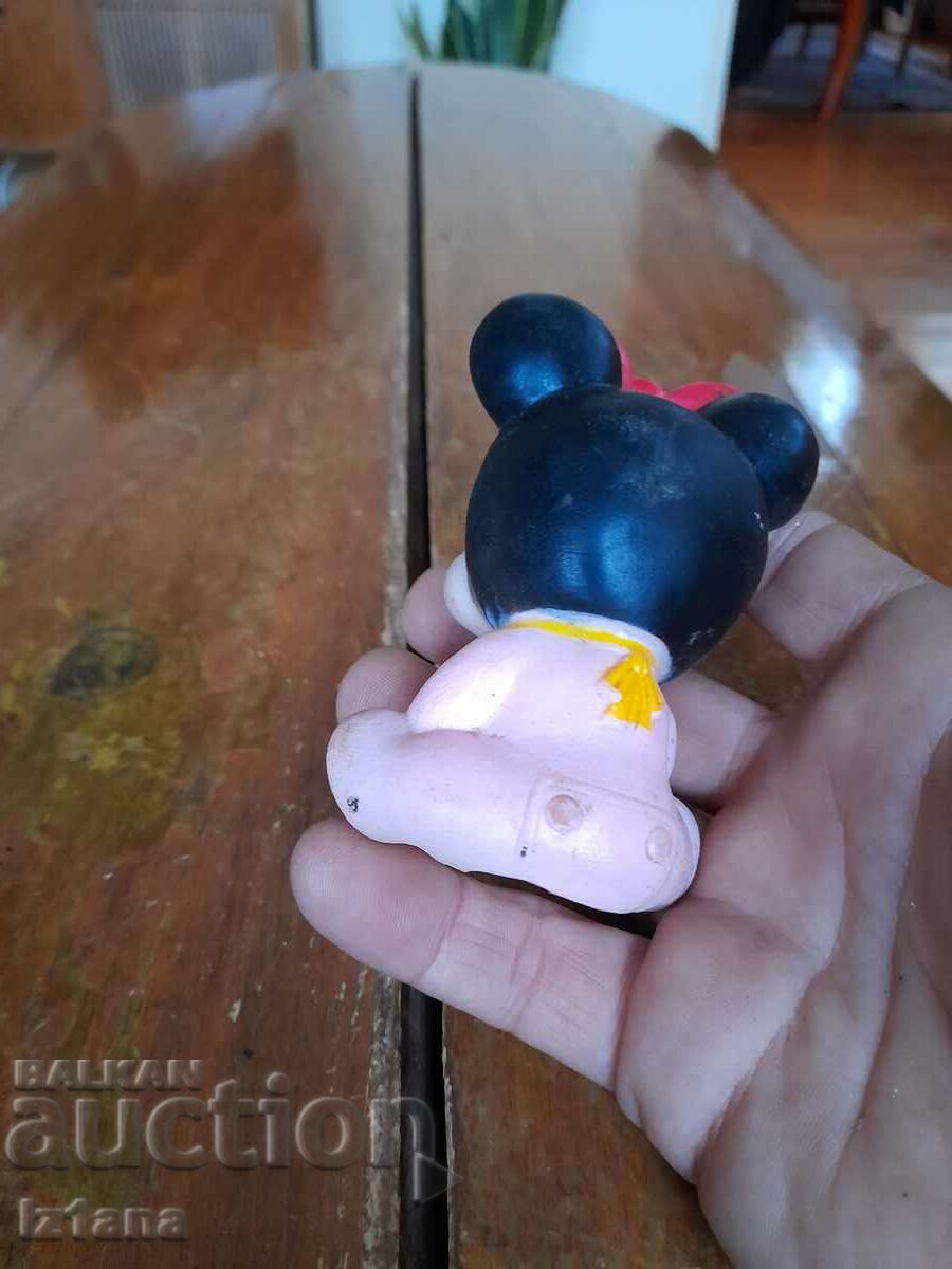 Delivery of An old Minnie Mouse toy Delivery of An old Minnie Mouse toy