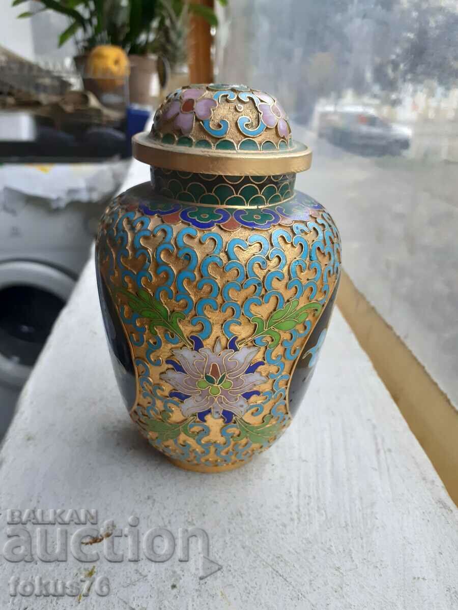 Cloisonne cloisonne cellular enamel bronze vase jar with price 79.00 BGN | € 40.39 Cloisonne cloisonne cellular enamel bronze vase jar with price 79.00 BGN | € 40.39