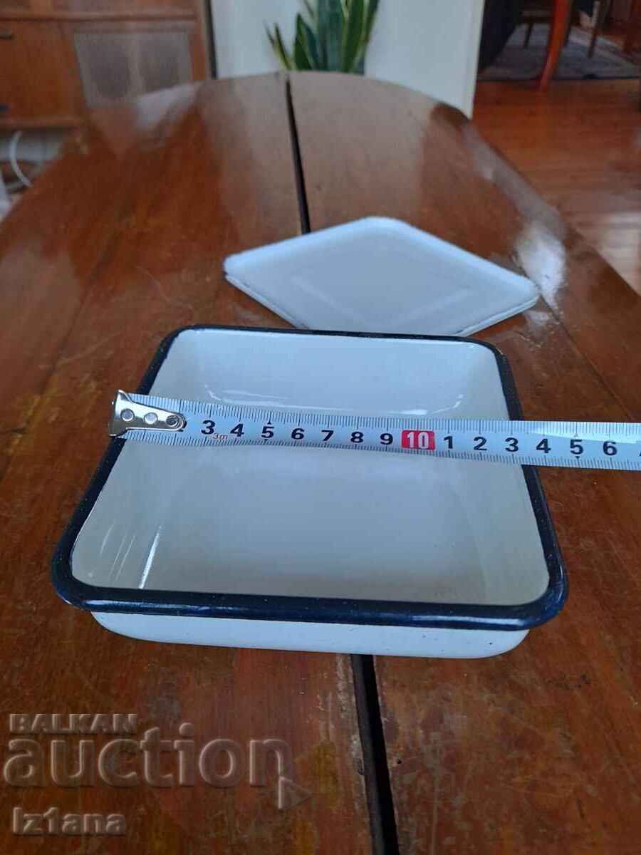 Old enamel food box - 5 Old enamel food box - 5