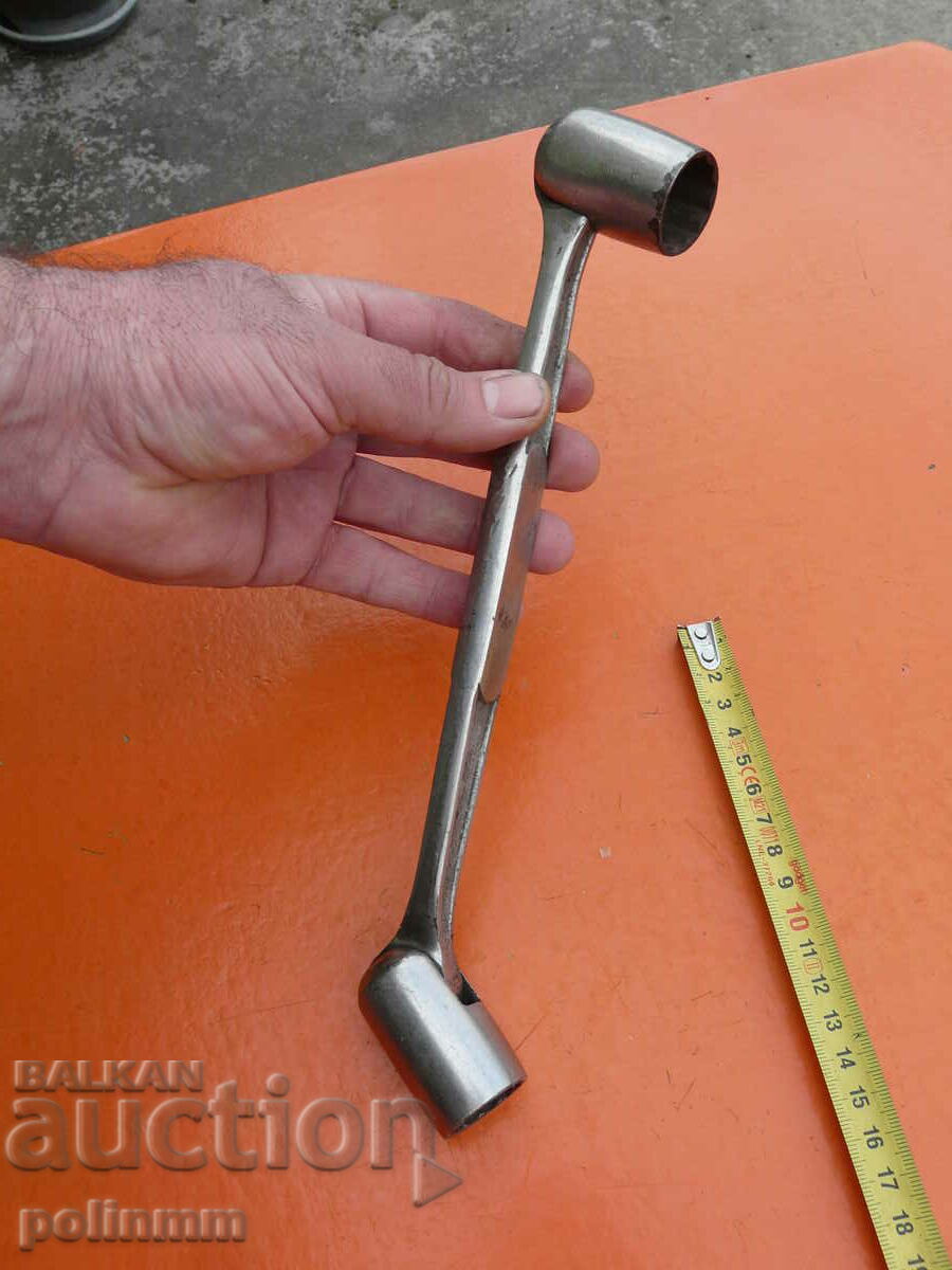 Δημοπρασία Σουηδικό κλειδί αυτοκινήτου - 246 Δημοπρασία Σουηδικό κλειδί αυτοκινήτου - 246