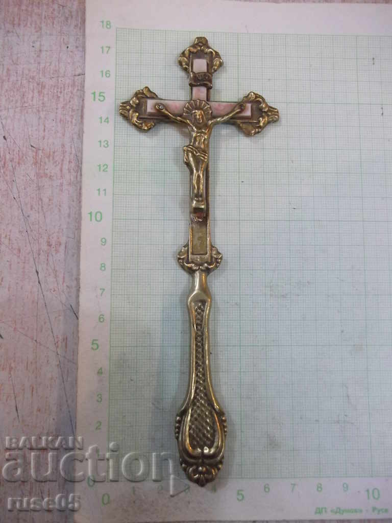 Cross with bronze crucifix - 90,36 gr.