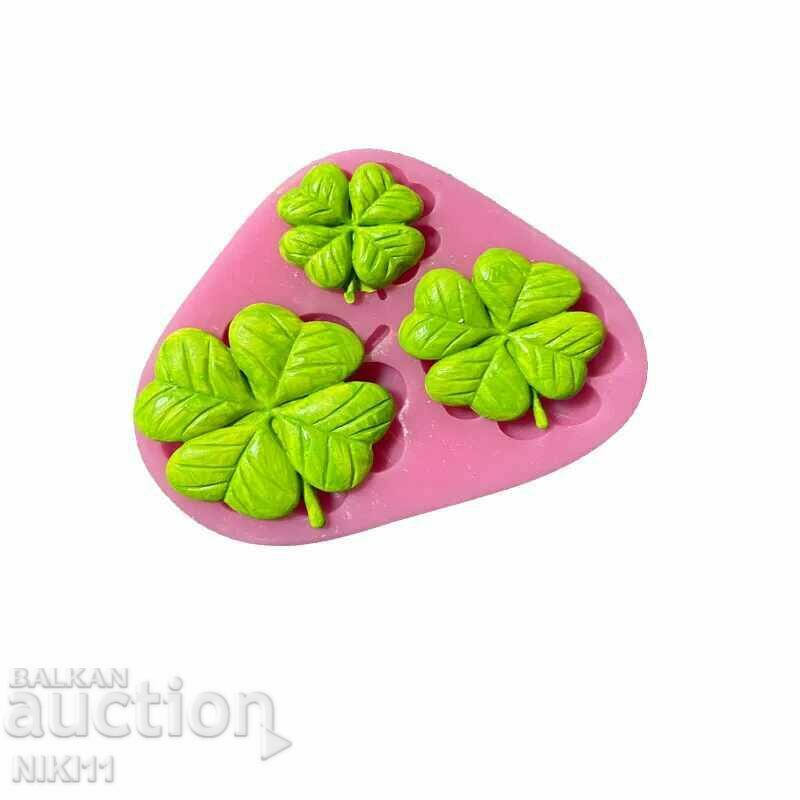 Auction  Silicone mold 3 Shamrocks for fondant shamrock cake