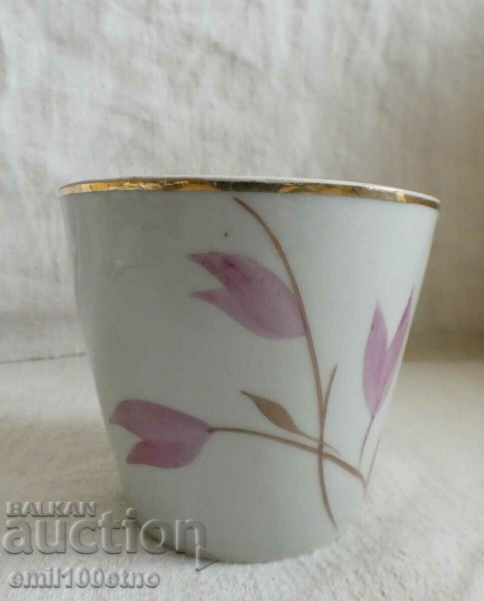Tea cup old Bulgarian porcelain Kosta Yordanov Vidin with price 6.00 BGN | € 3.07 Tea cup old Bulgarian porcelain Kosta Yordanov Vidin with price 6.00 BGN | € 3.07