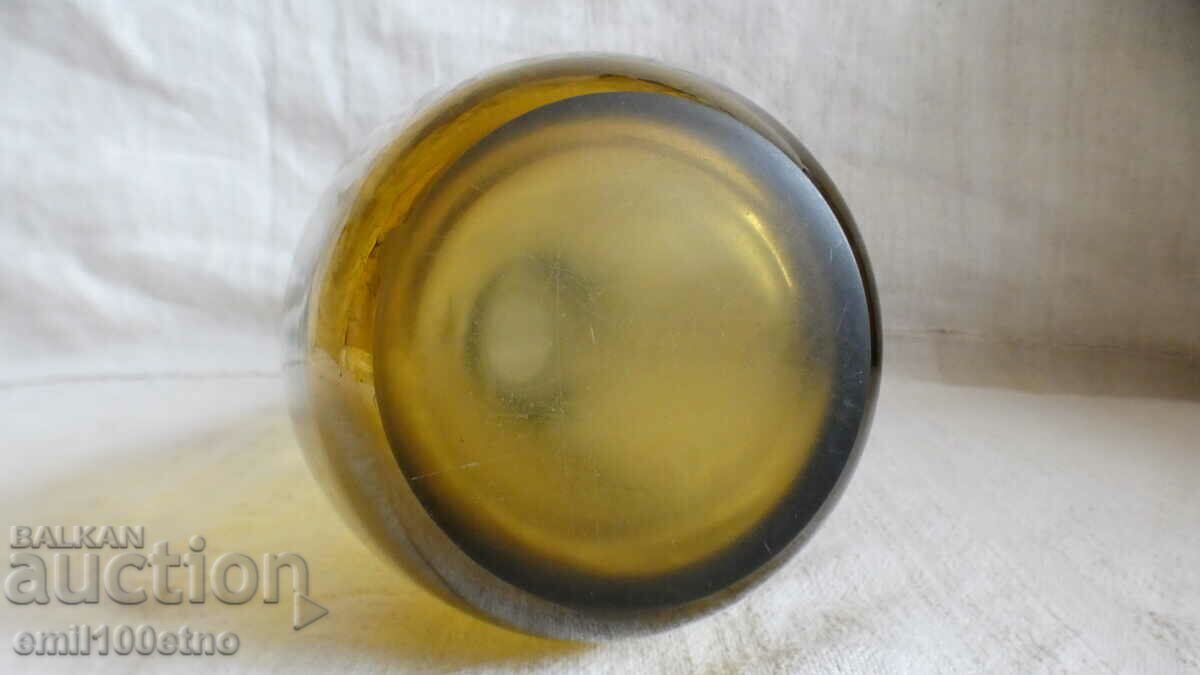 Delivery of Vase thick colored glass Delivery of Vase thick colored glass