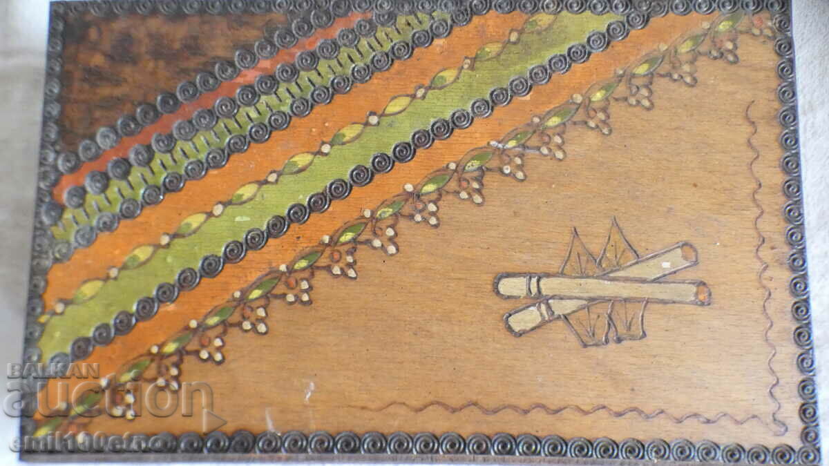 Pyrographed wooden cigarette box - snuffbox - 7 Pyrographed wooden cigarette box - snuffbox - 7