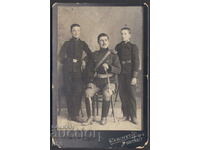 Снимка - български офицер с младежи - картон ок. 1918 г.
