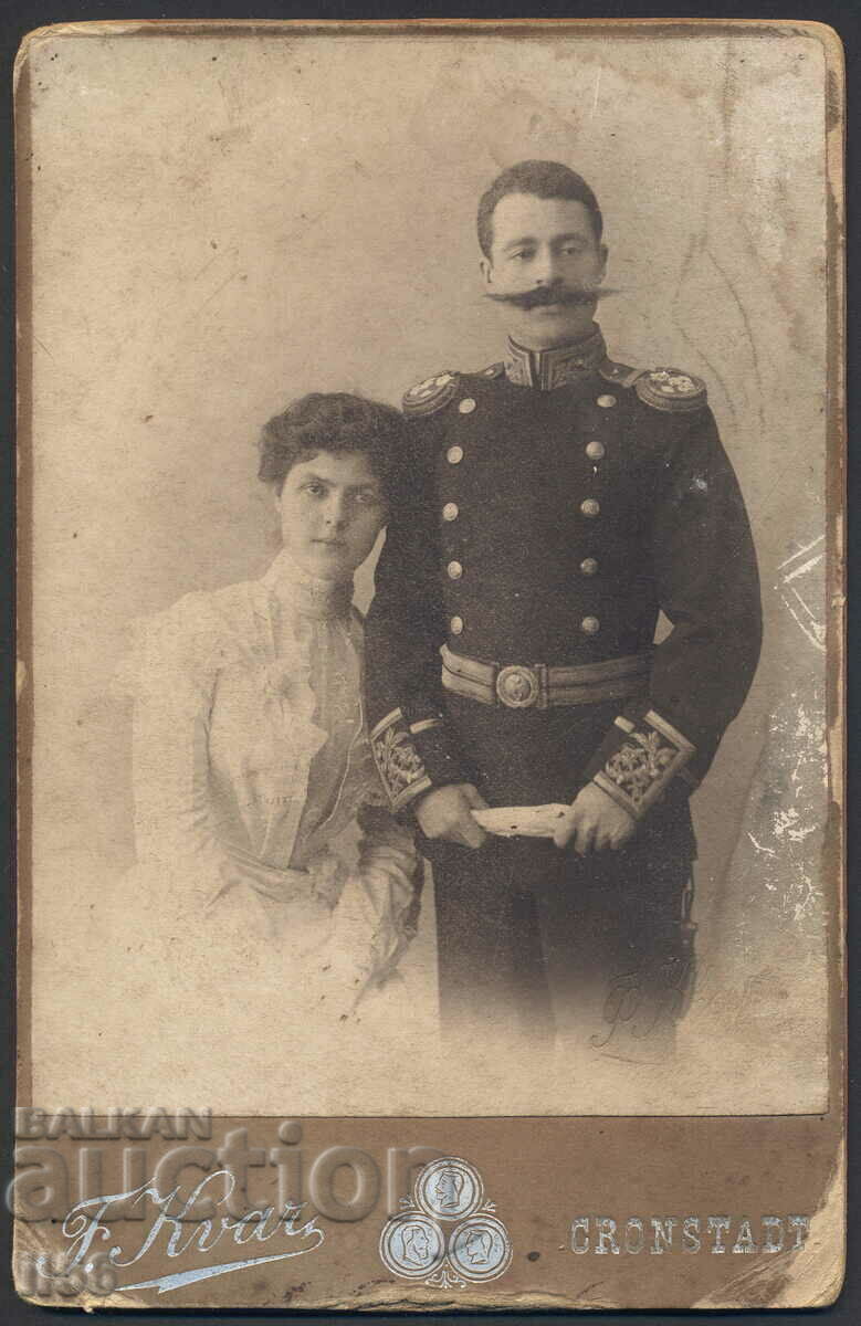 Снимка - руски офицер със съпруга - картон ок. 1910 г.