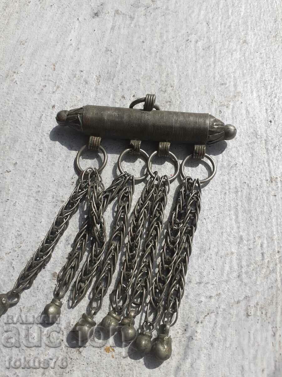An old musket flaunts an ornament, a pin, a costume, ethnography - 5 An old musket flaunts an ornament, a pin, a costume, ethnography - 5