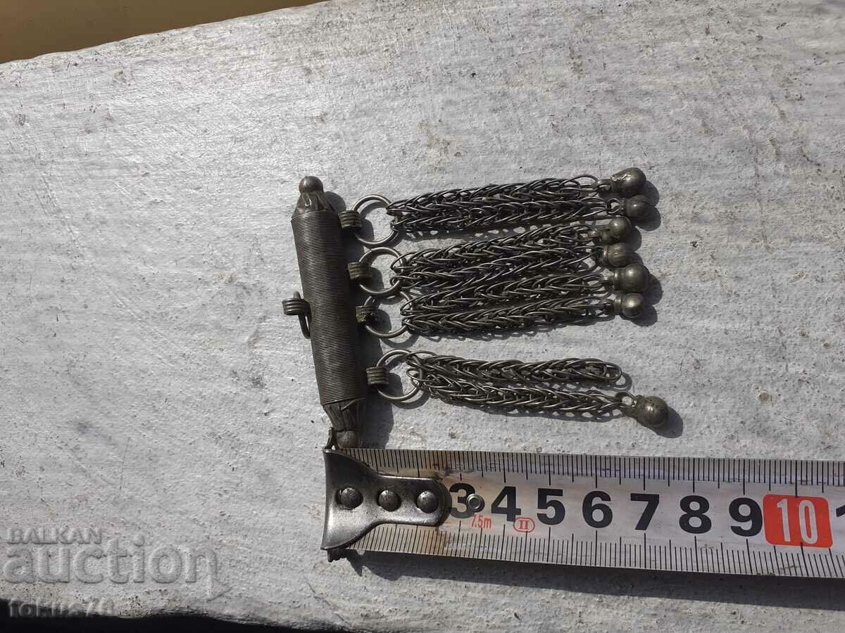 An old musket flaunts an ornament, a pin, a costume, ethnography - 6 An old musket flaunts an ornament, a pin, a costume, ethnography - 6