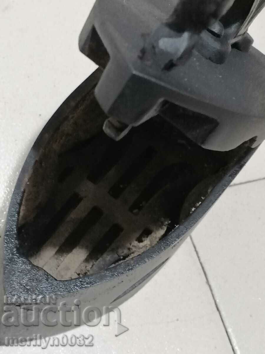 An old iron on fire - 6