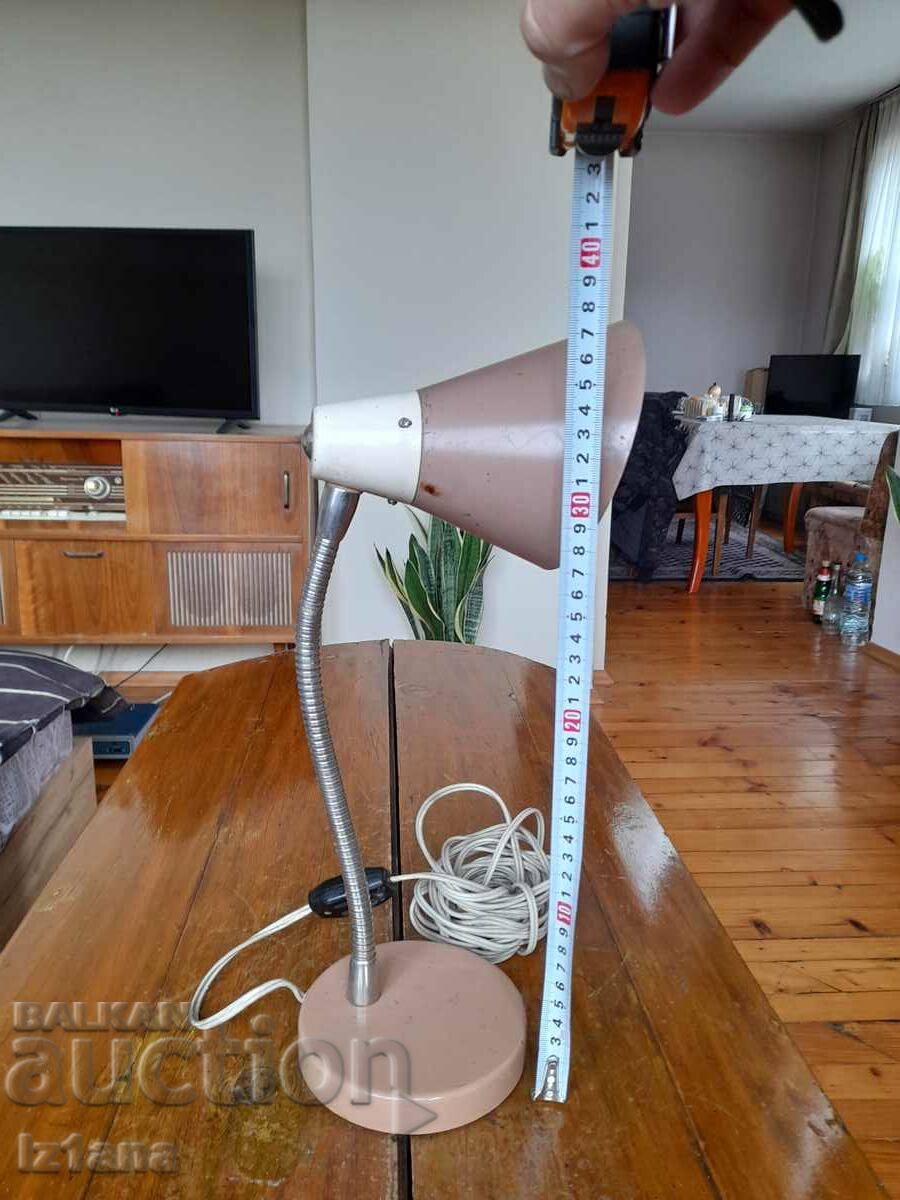 Delivery of Old table lamp Delivery of Old table lamp