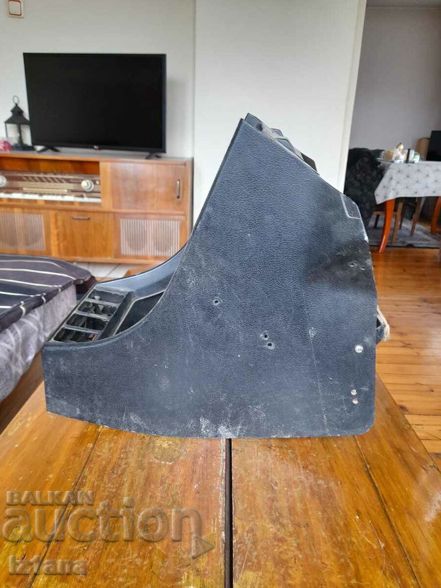 Old Lada barge, VAZ 2107 - 6